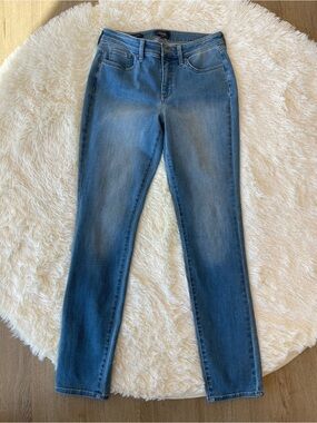 NYDJ Light Wash Skinny Jeans for Women